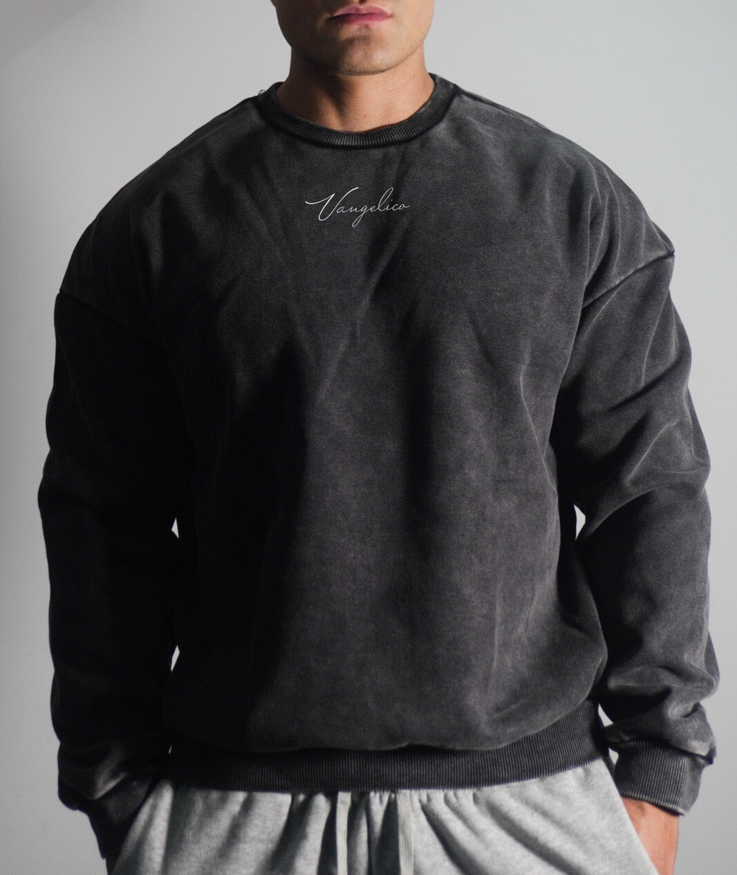 Buzo Oversize Gris Oscuro Prelavado