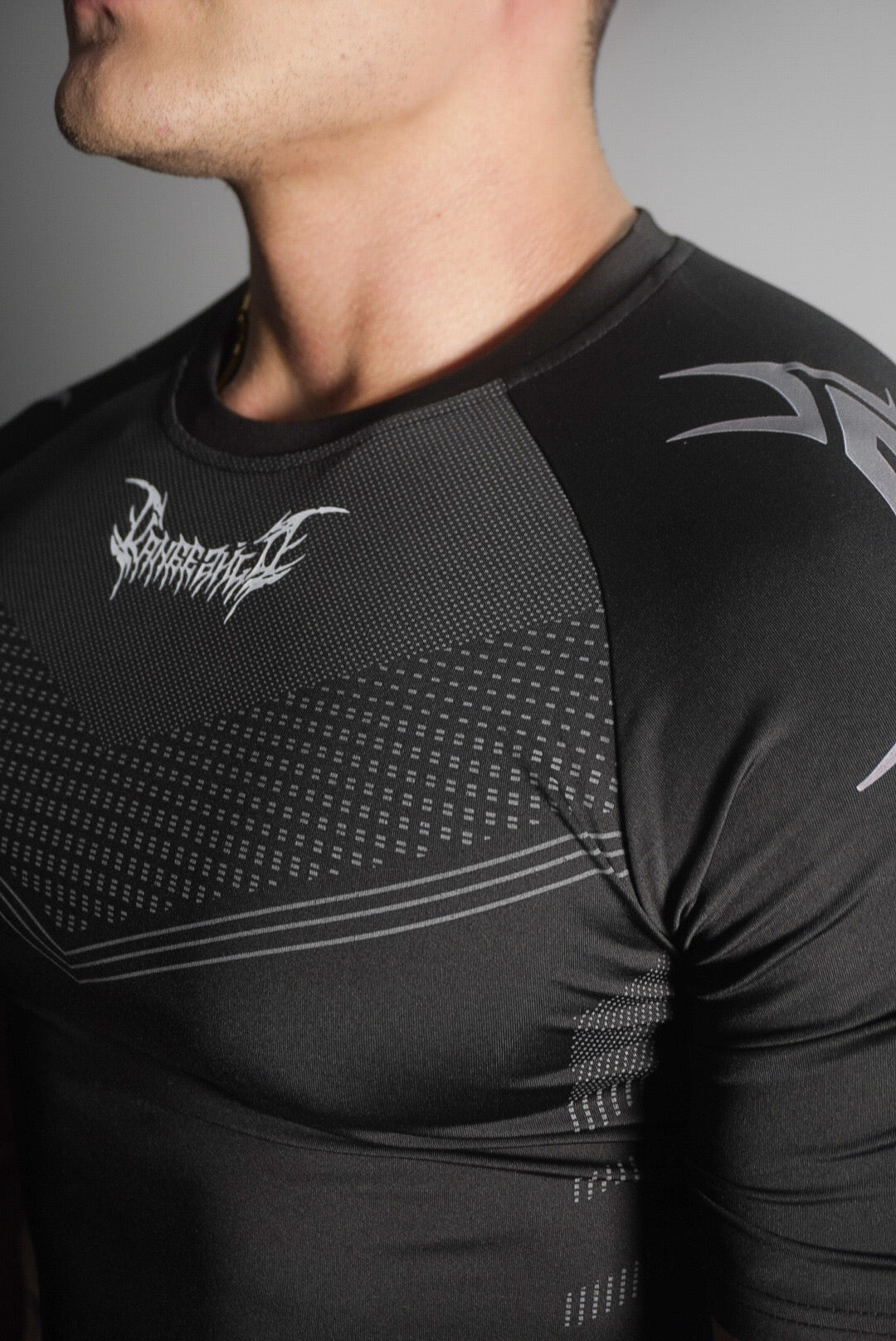 DarK / Camiseta Ajuste Medio