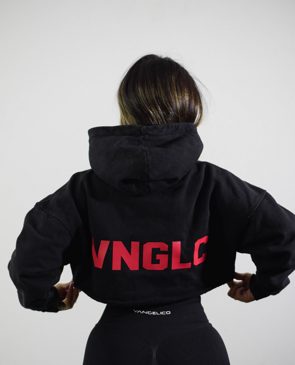 Hoodie Cropped 400 GSM – Edición VNGLC