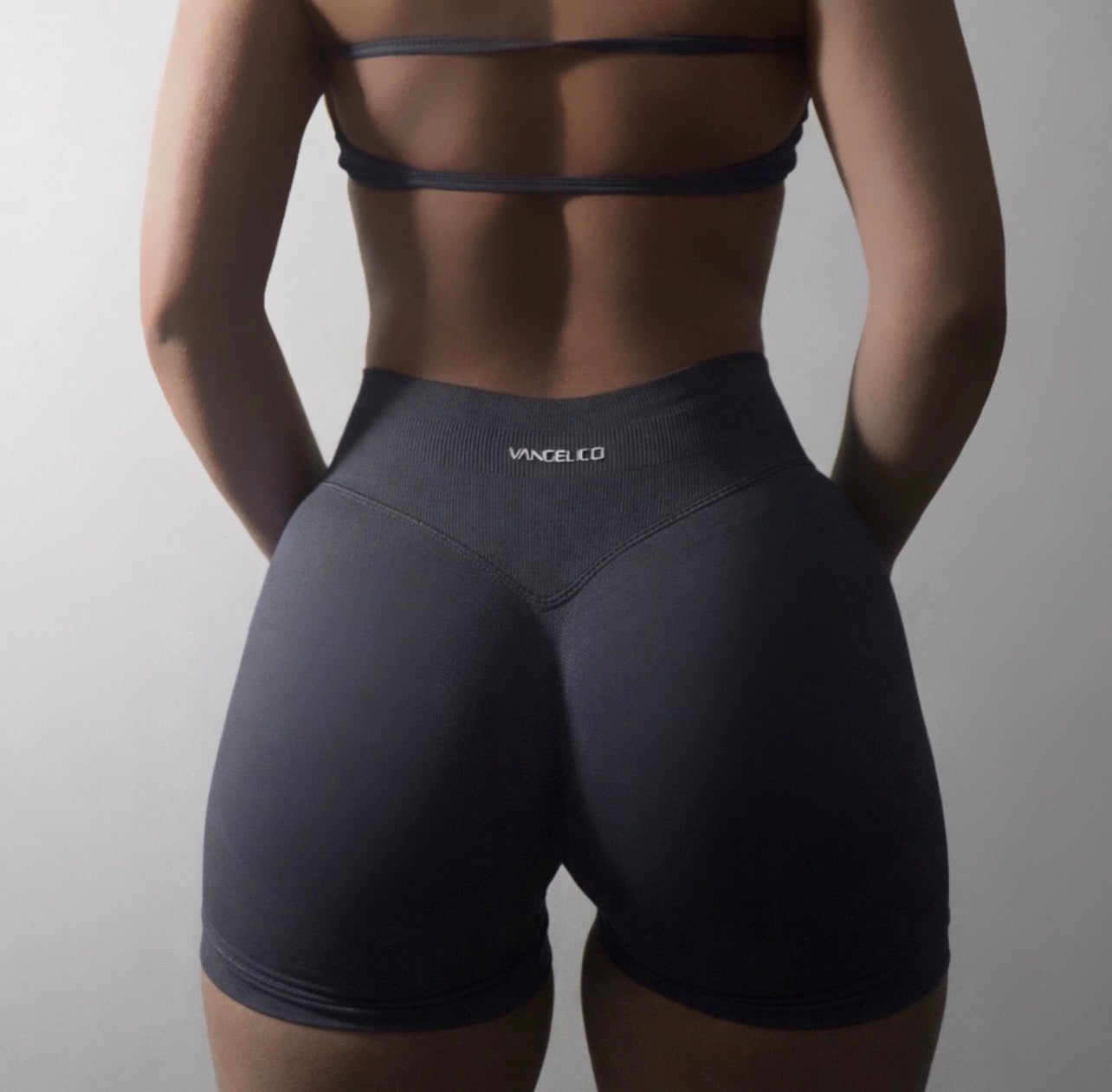 Vangelico Basics / Shot Push-up en V
