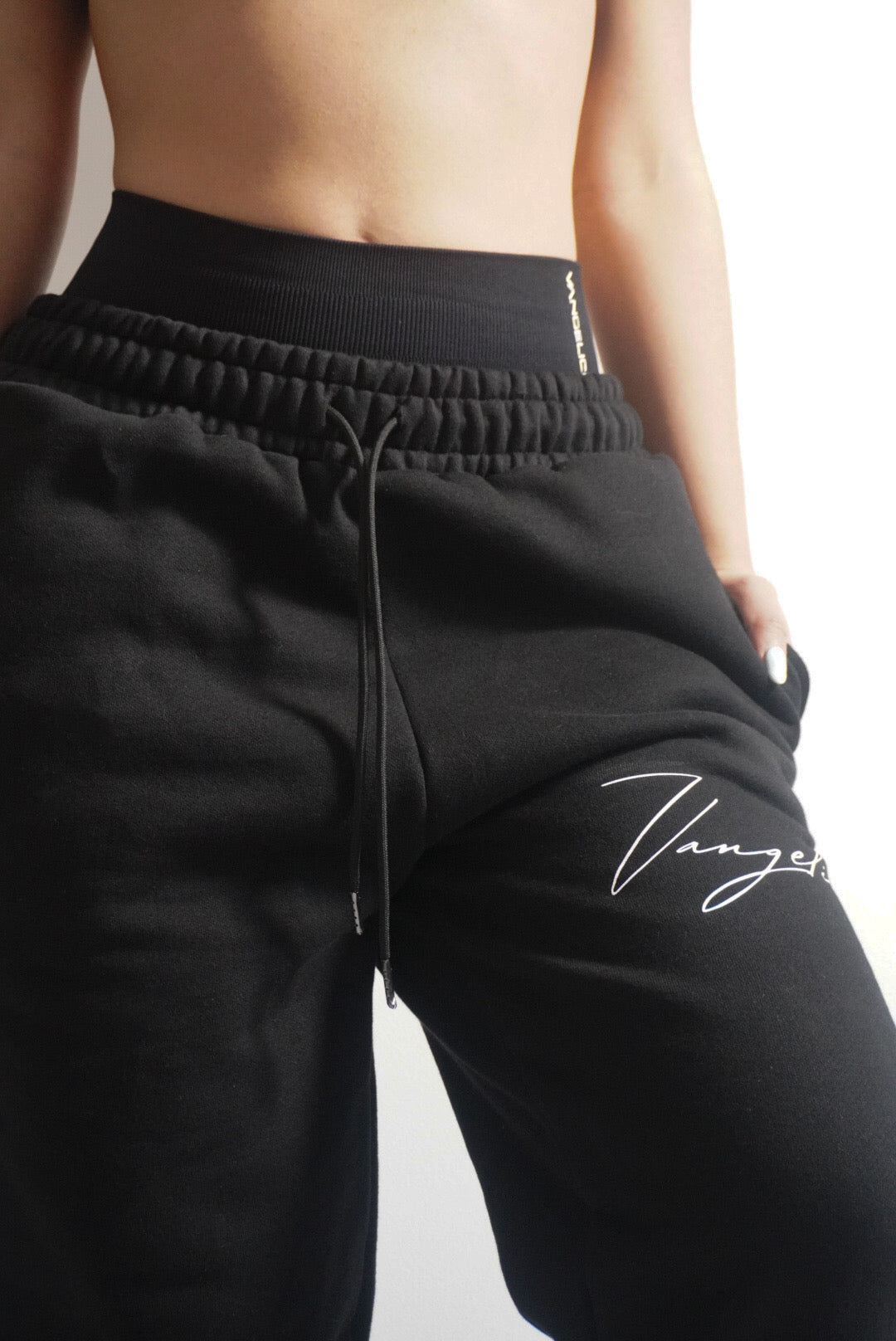 Vangelico Basics / Jogger Oversize negro 400gr
