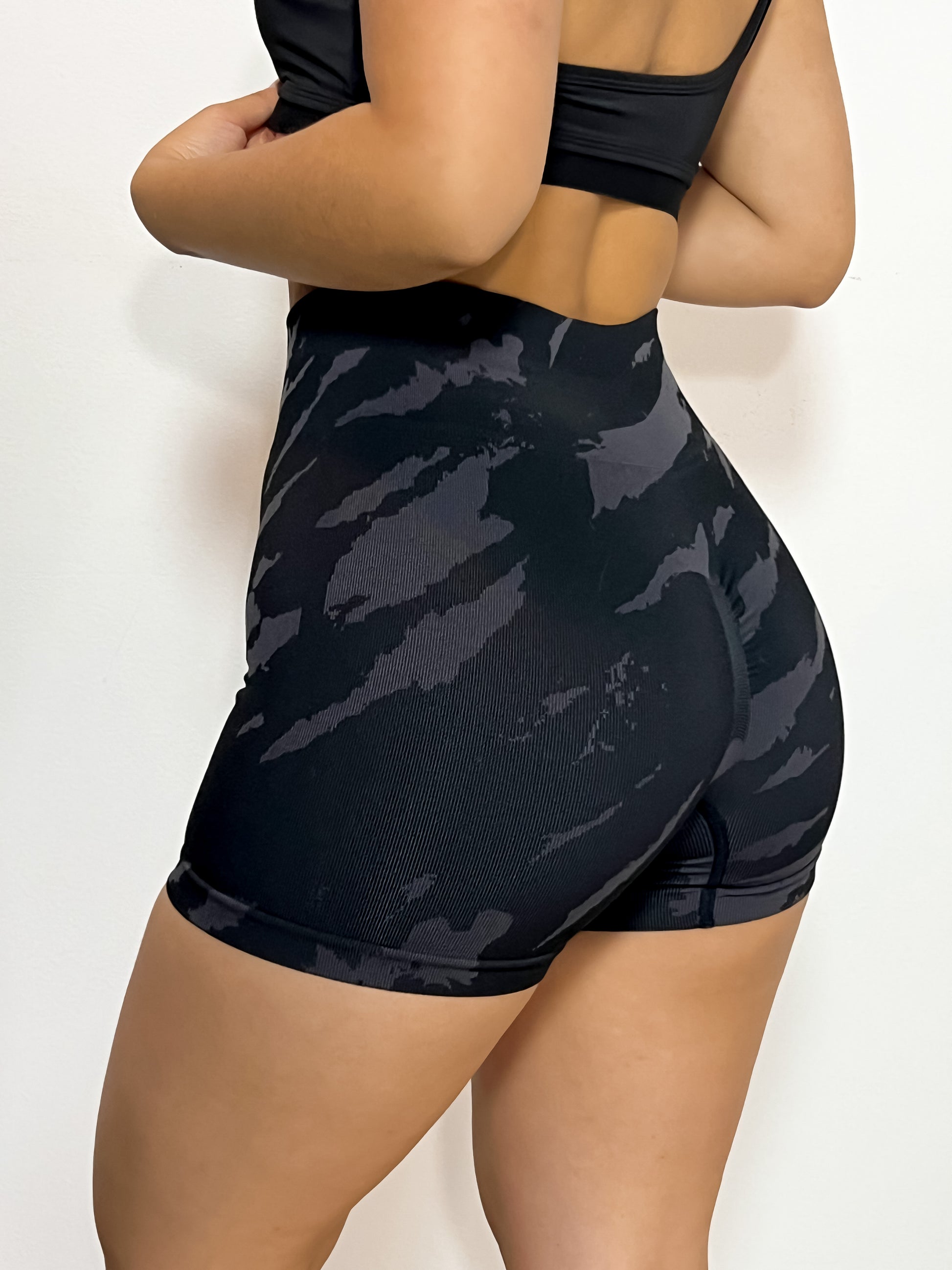 SHORT CAMUFLADO