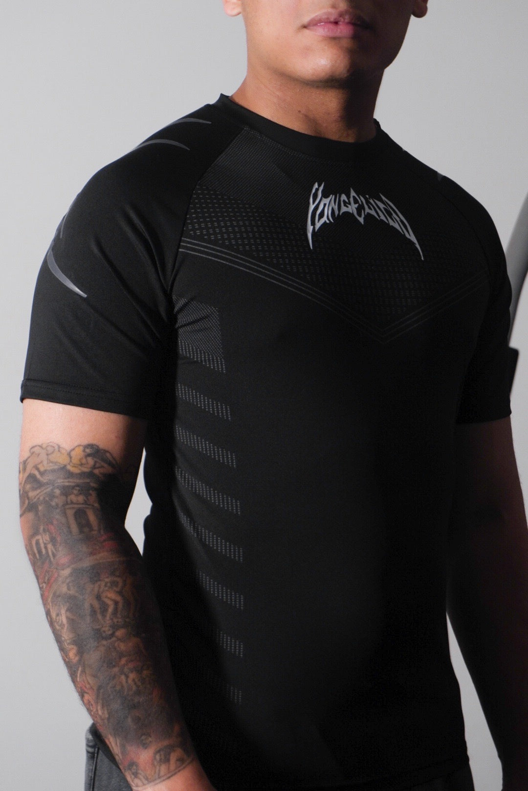 CAMISETA AJUSTE MEDIO DARK